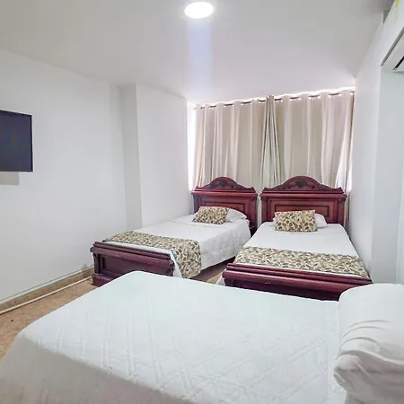3 Laguito 1 Block From The Cartagena