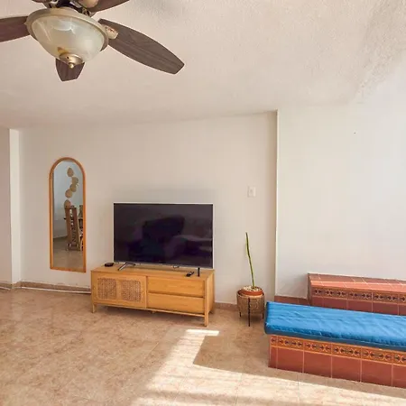 Apartment 3 Laguito 1 Block From The *