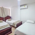 Apt 3 Rooms Laguito Cartagena 1 Block From The Beach