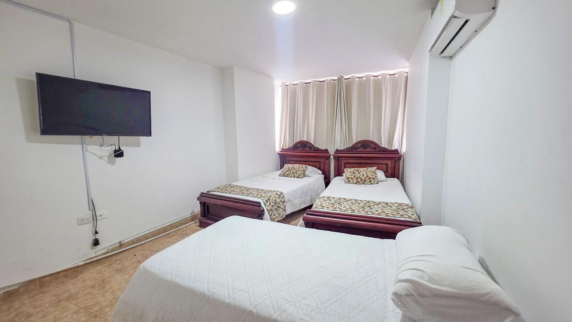 3 Laguito 1 Block From The Cartagena
